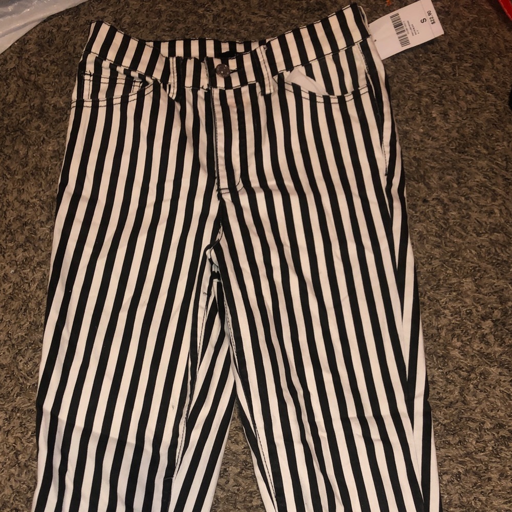 Stripped Jeans